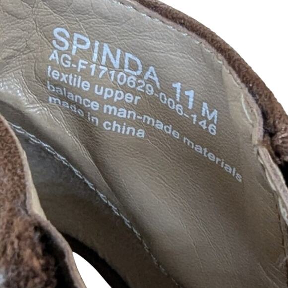 Andrew Geller Spinda Peep Toe Ankle Booties Embroidered Brown Faux Suede 11 M - Picture 10 of 11